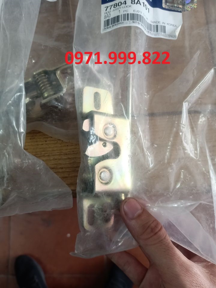 Ổ ngậm cốp hầm ác quy xe Universe, Tracomeco, Space chính hãng