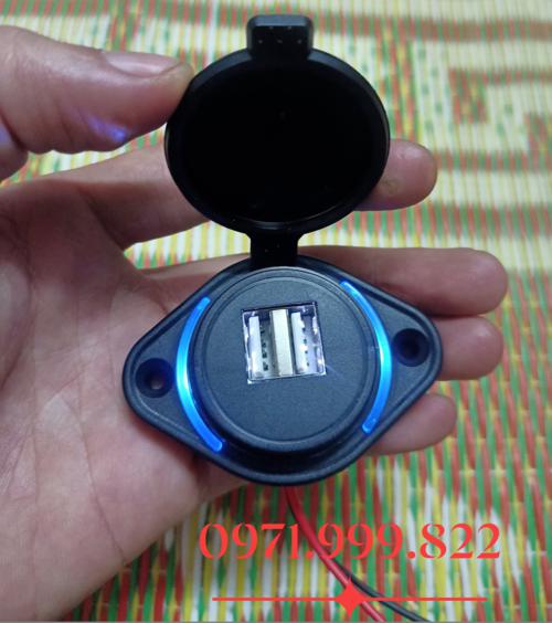 Sạc usb, đốc sạc xe County, Universe, Thaco TB79, TB82, TB85, TB120, Weichai, Mobihome, Giường nằm