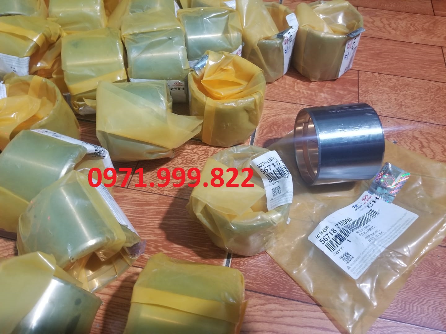 Bạc ắc phi de universe chính hãng
