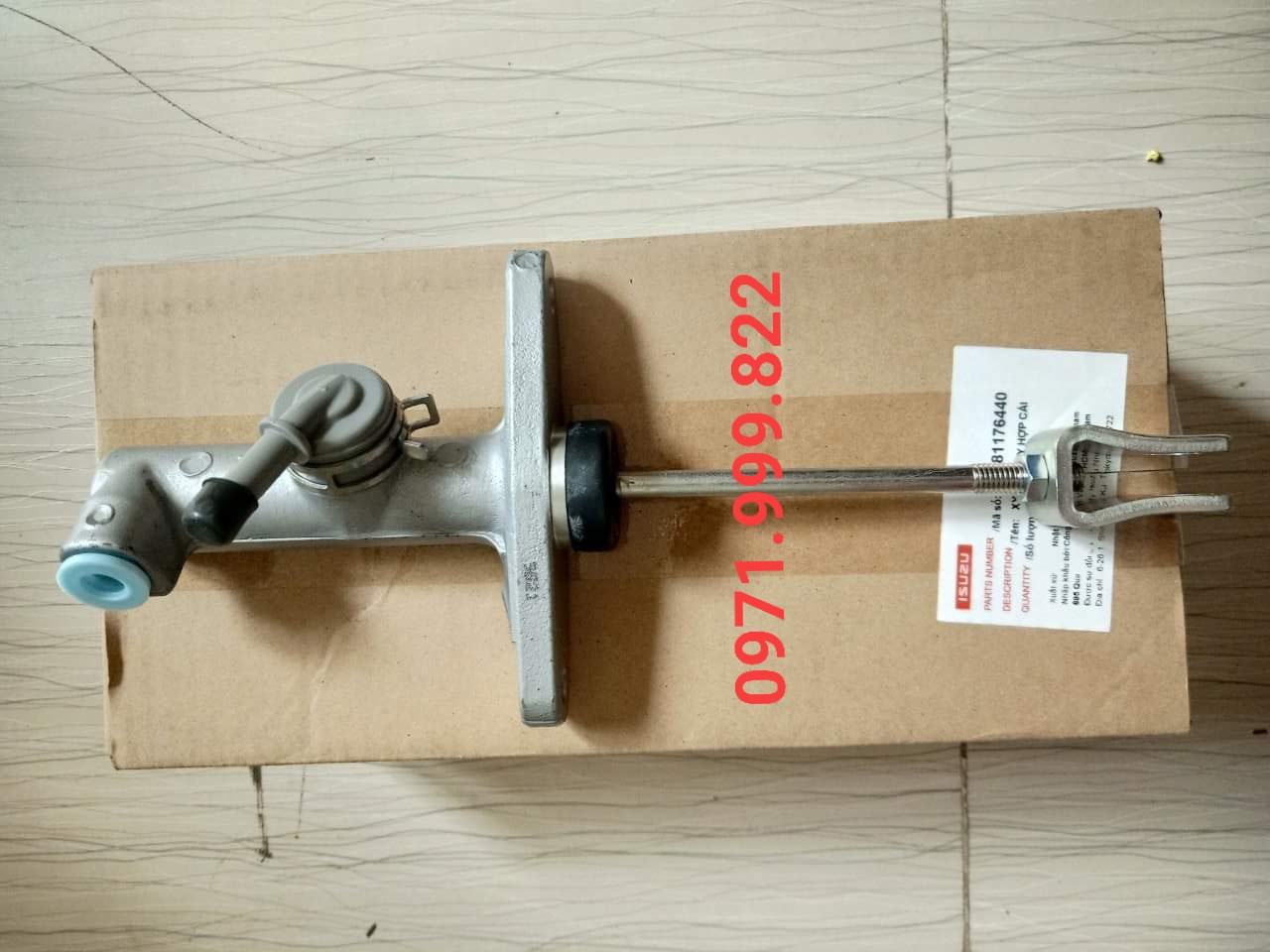 Tổng côn trên xe Samco chính hãng 