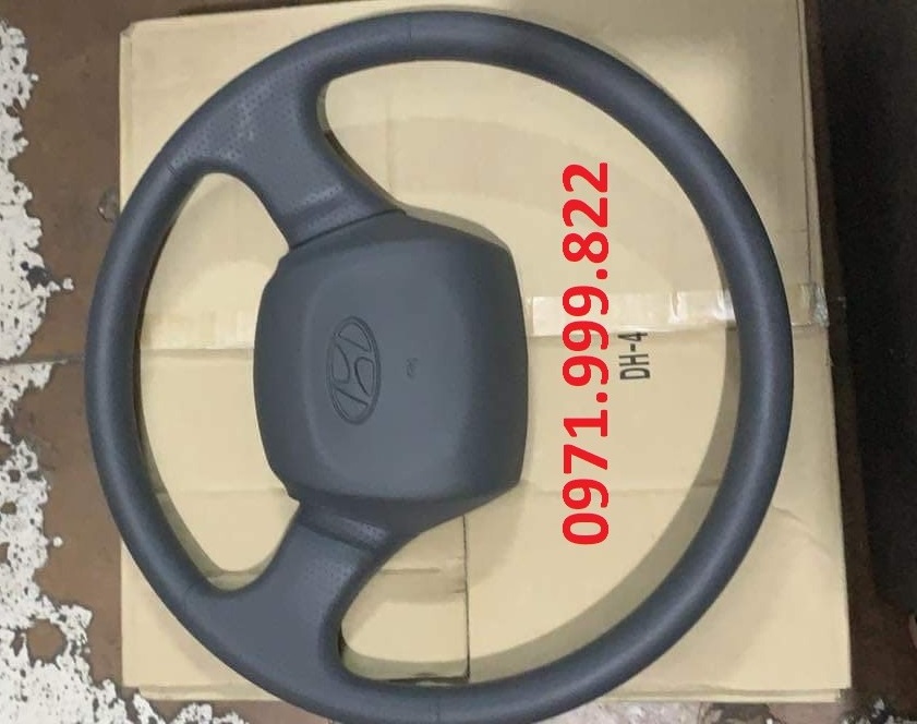 Vô lăng County 29 chỗ chính hãng