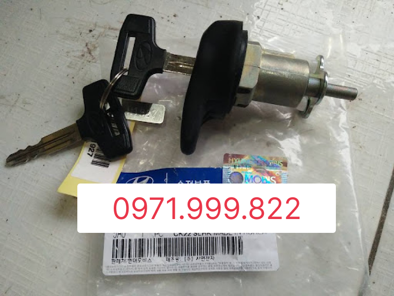 Khóa cốp hâu xe county 