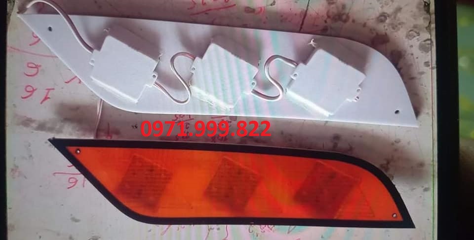 Đèn mào trước xe Samco