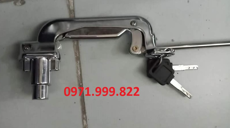 Khóa cửa lên xuống xe Samco