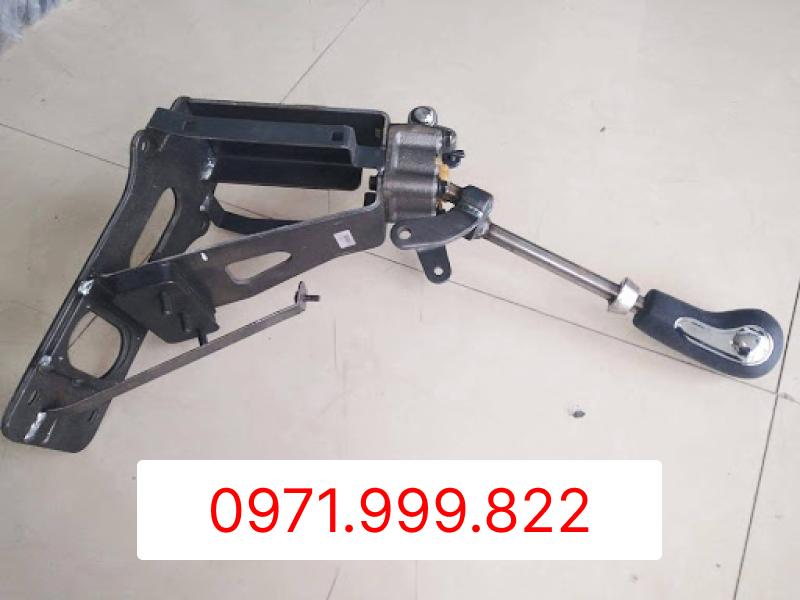 Cần đi số xe Universe