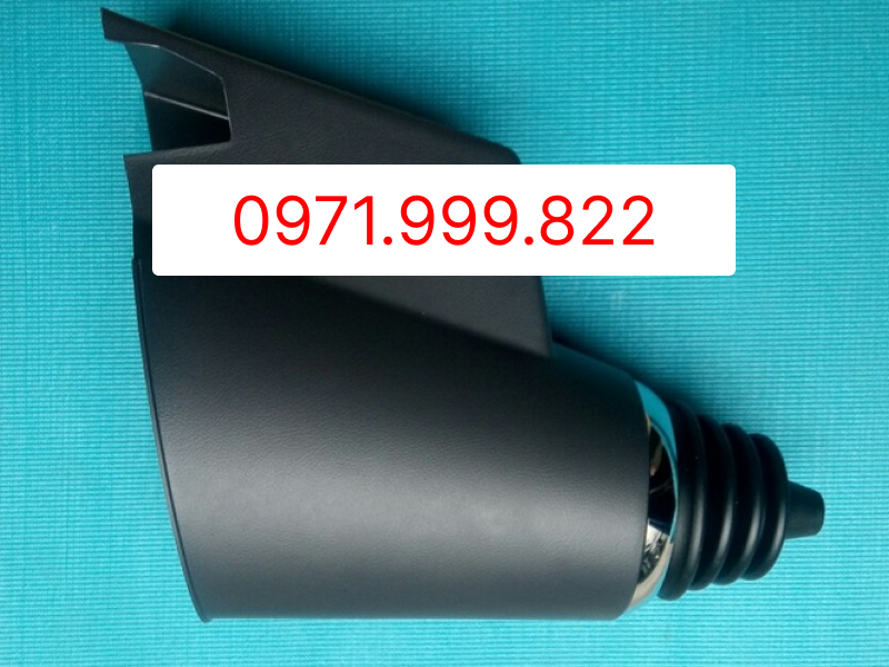 Ủng, chụp cần số xe Universe