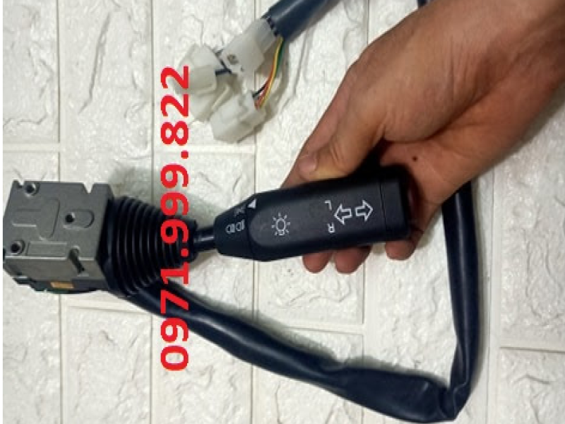 Công tắc pha cốt xe Universe