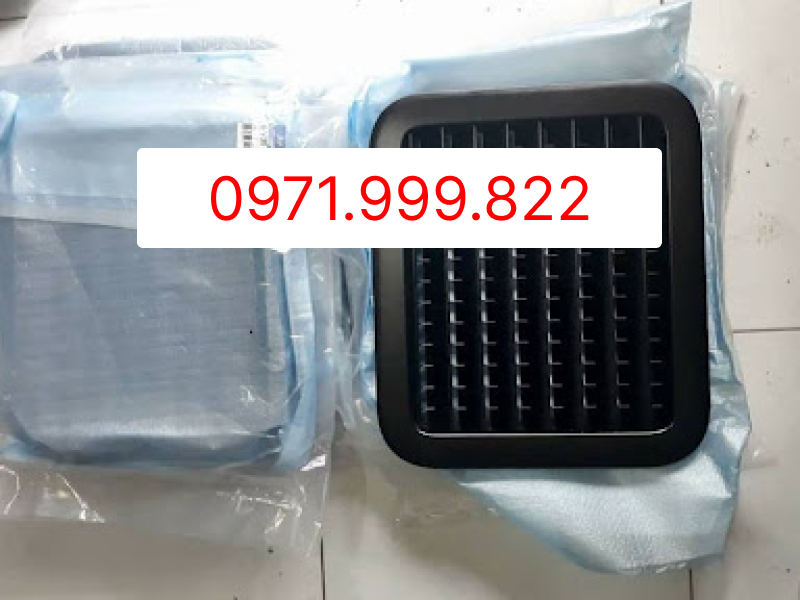 Cửa gió sườn xe Universe 