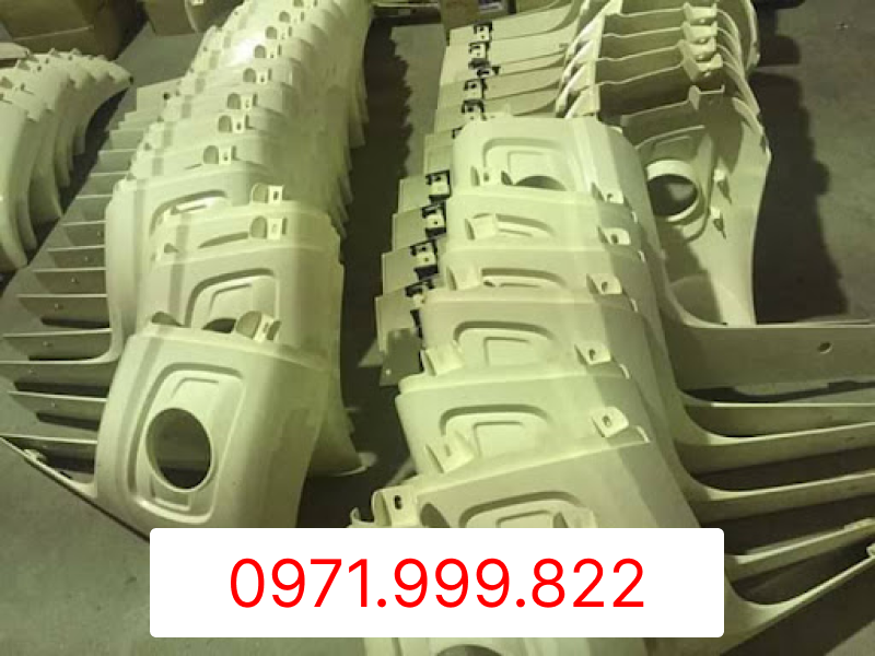 Mỏ cản Univrse Noble