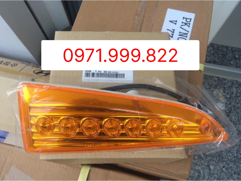 Đèn mào trước xe giường nằm
