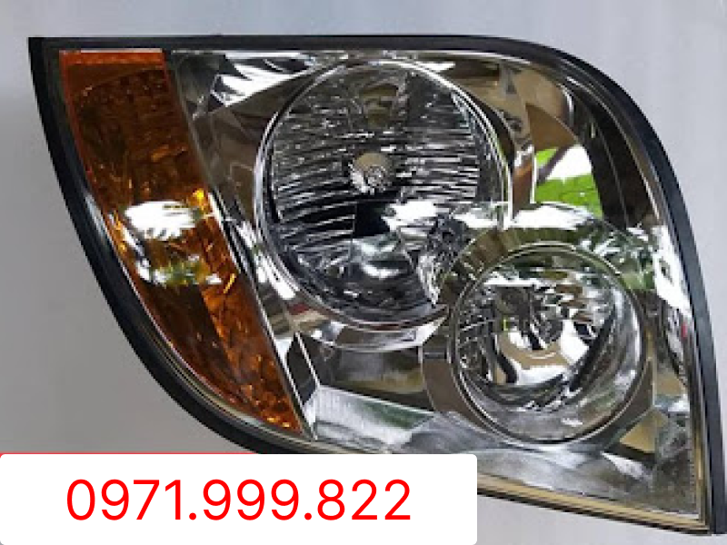 Đèn pha Universe 45 chỗ chóa đen