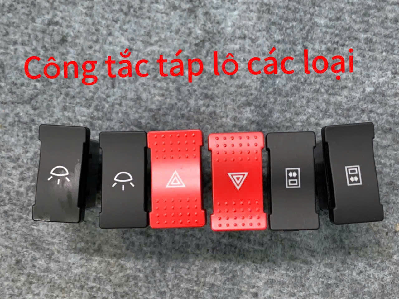 Công tắc táp lô Iveco 16 chỗ 19 chỗ