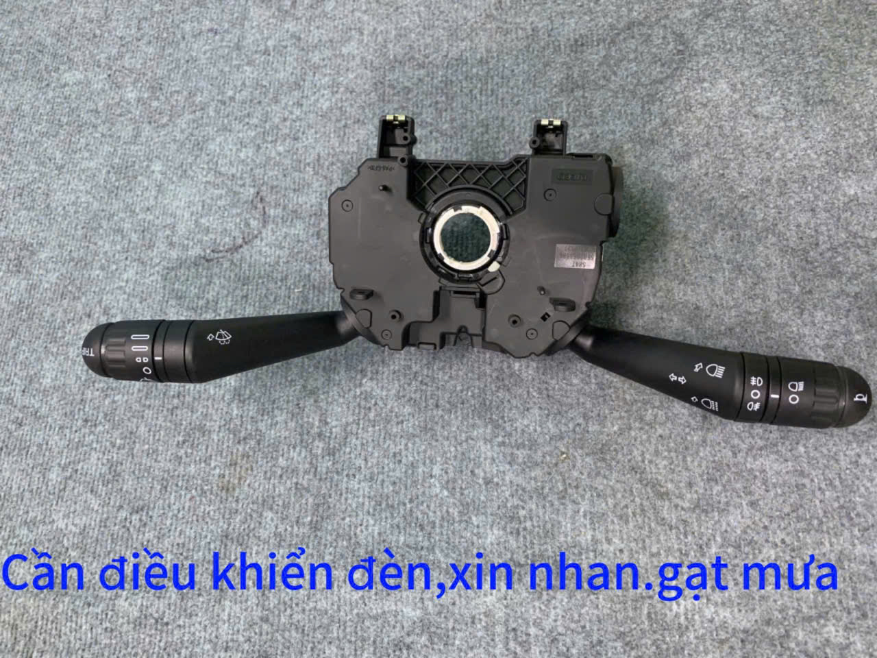 Công tắc pha cốt đèn Iveco, công tắc gạt mưa Iveco daily 16 chỗ 19 chỗ